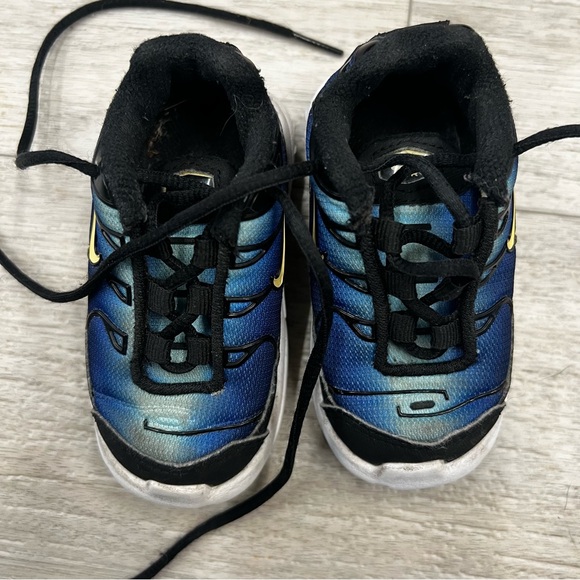 Nike Air Max Plus TD Toddler Sneakers Black Sky Blue Size 4C - Picture 4 of 11